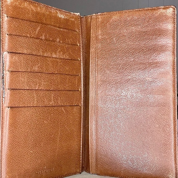 Louis Vuitton Monogram Long Wallet - Picture 4 of 11